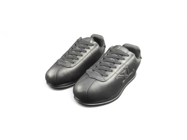 LOUIS VUITTON Black Sneakers