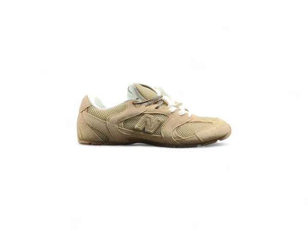 NB Miu Beige Sneakers