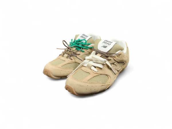 NB Miu Beige Sneakers