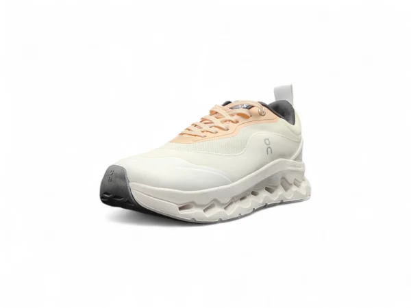 ON-CLOUD Cloudtilt Running Shoes