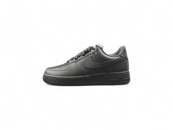 IMG20260118201456-Photoroom NIKE Air Force Black