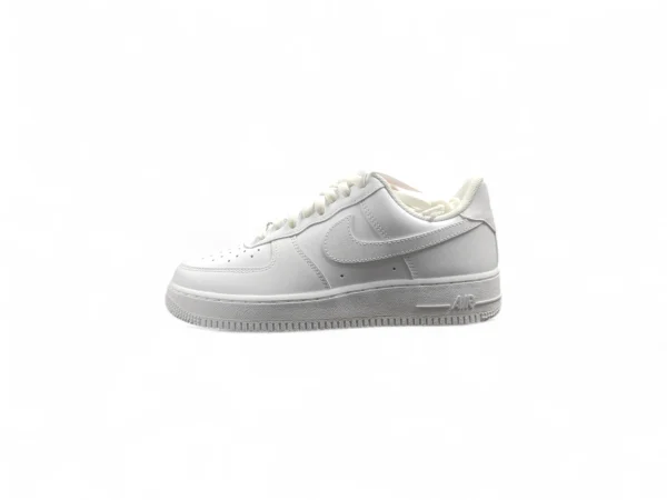 NIKE Air Force White