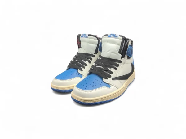 NIKE Travis Scott Fragment