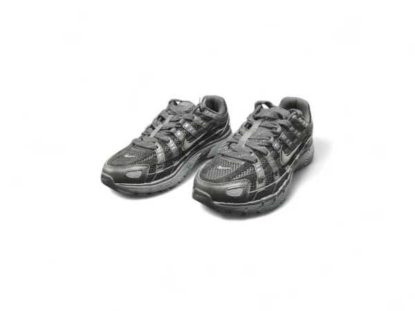 NIKE Triple Black Sneakers